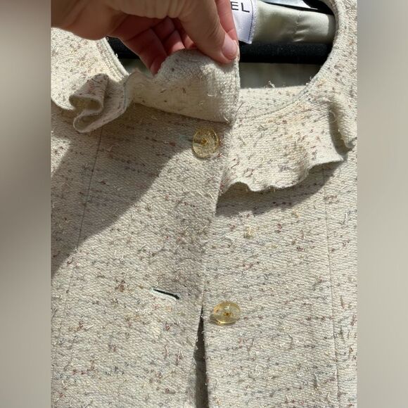 CHANEL 1999 Vintage Ruffle Neck Tweed Skirt Suit - Picture 4 of 14